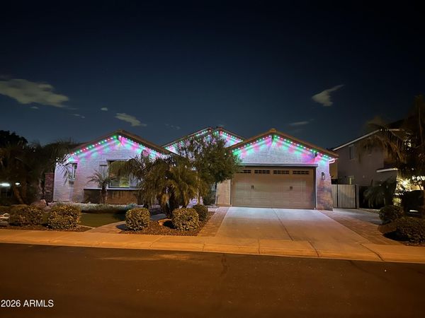 2442 E PLUM Street, Gilbert, AZ 85298