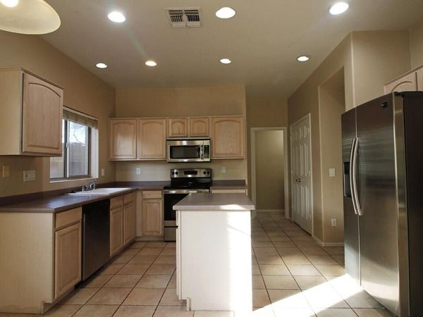 3414 W STEINBECK Drive, Anthem, AZ 85086
