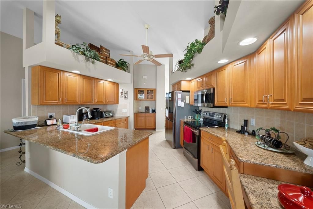 22361 Fountain Lakes Blvd , Estero, FL 33928 Photo
