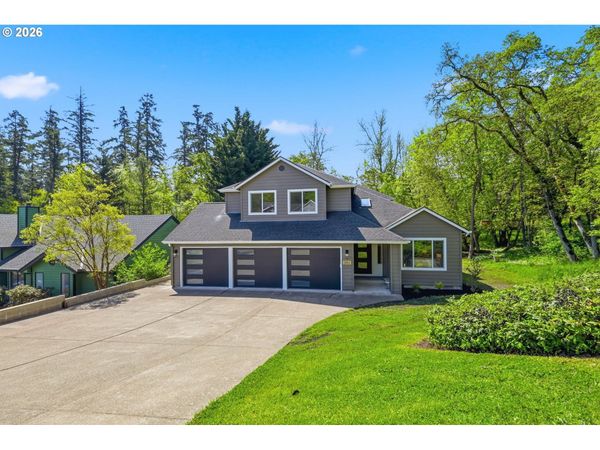 392 DELLWOOD DR, Eugene, OR 97405