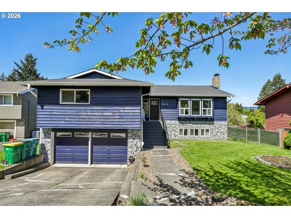 12215 SW CRESMOOR DR, Beaverton, OR 97008