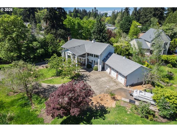 6031 SE ALDERCREST RD, Milwaukie, OR 97267