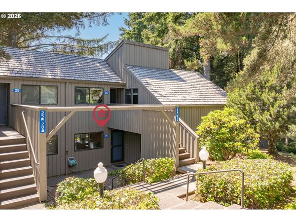 5801 NE VOYAGE AVE, Unit 21, Lincoln City, OR 97367