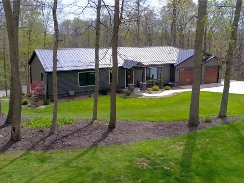 2630 Constance Drive, Millersburg, OH 44654 Photo 2