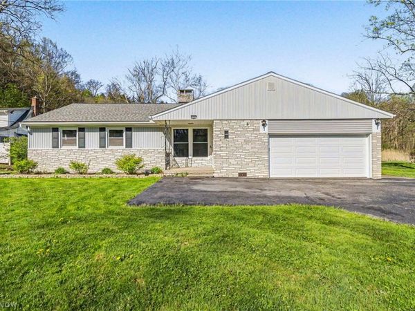 2360 Trailard Drive , Willoughby Hills, OH 44094