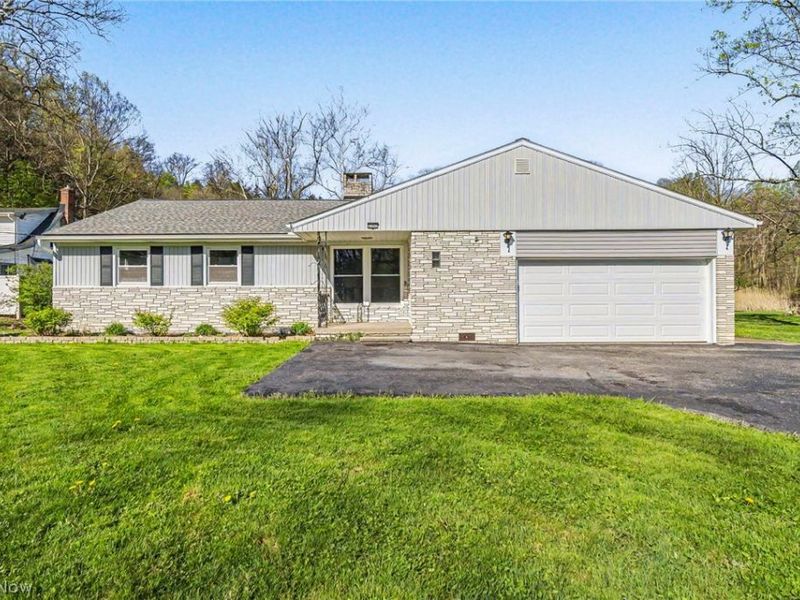 2360 Trailard Drive, Willoughby Hills, OH 44094 Photo 1