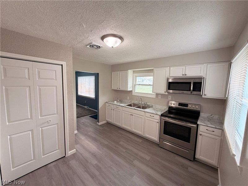 2014 Pole Avenue, Lorain, OH 44052 Photo 3