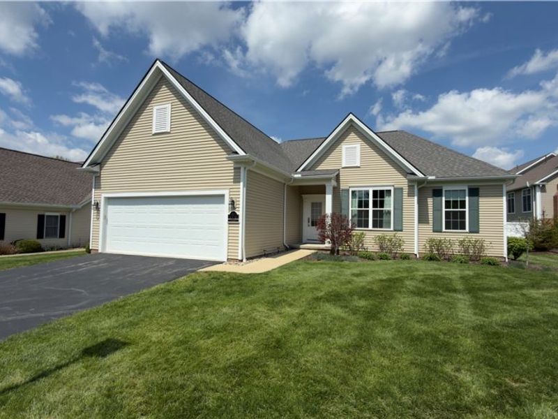 8155 Knolls Way, Chagrin Falls, OH 44023 Photo 2