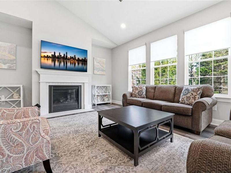 8155 Knolls Way, Chagrin Falls, OH 44023 Photo 23