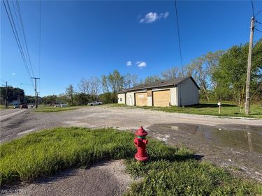 1641 SR 39, Dover, OH 44622