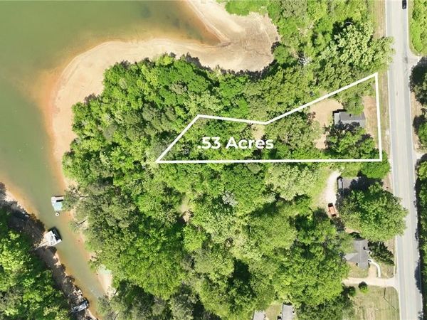 3243 Cleveland Highway, Gainesville, GA 30506