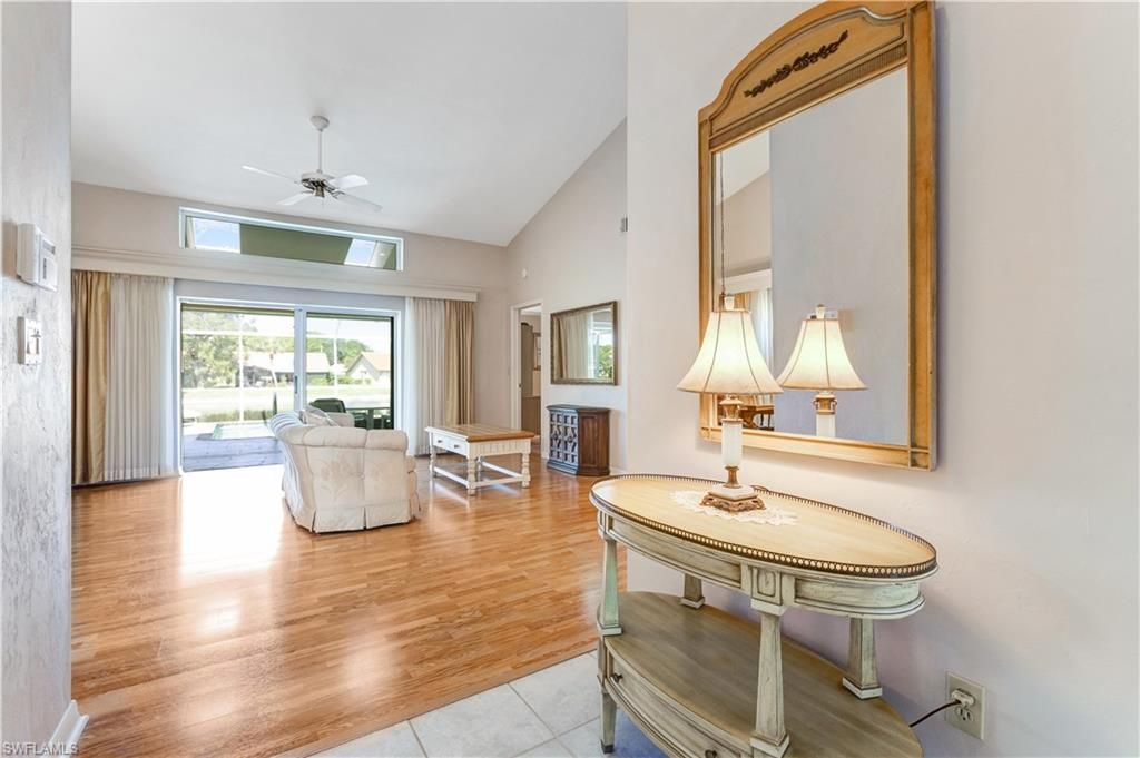 372 Fox Den Cir, Naples, FL 34104 Photo