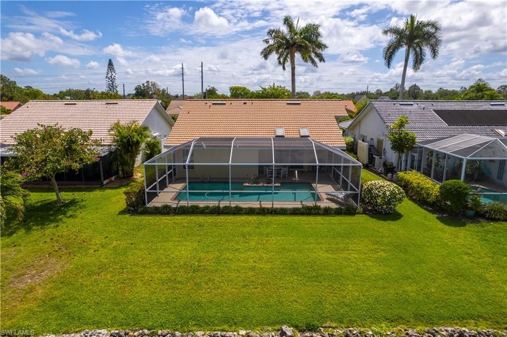 372 Fox Den Cir, Naples, FL 34104 Photo