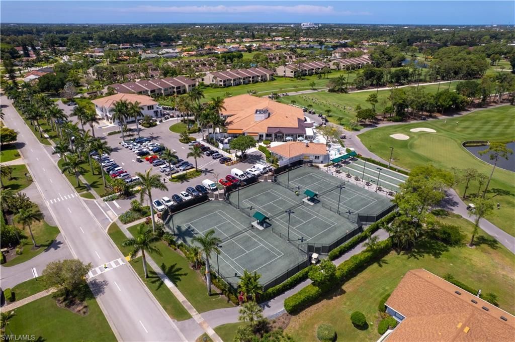 372 Fox Den Cir, Naples, FL 34104 Photo
