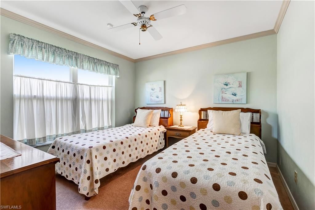 372 Fox Den Cir, Naples, FL 34104 Photo