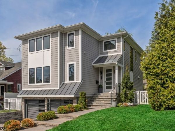 67 Westervelt Pl, Cresskill, NJ 07626