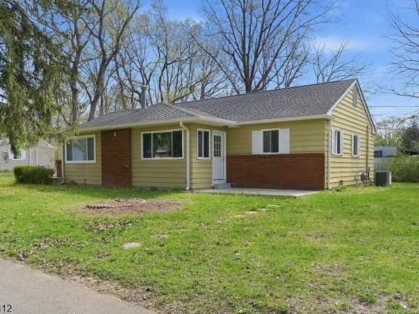 8 So Heron, Manchester, NJ 08759