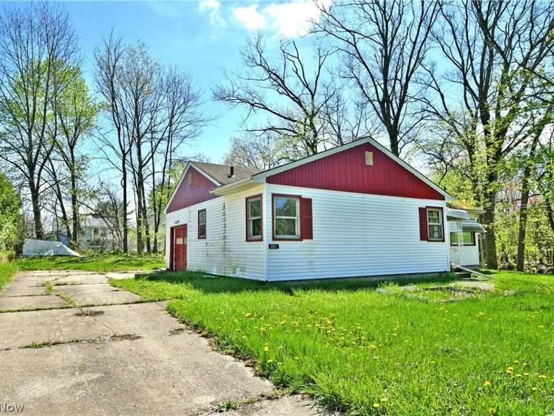 207 S Belle Vista, Youngstown, OH 44509 Photo 9