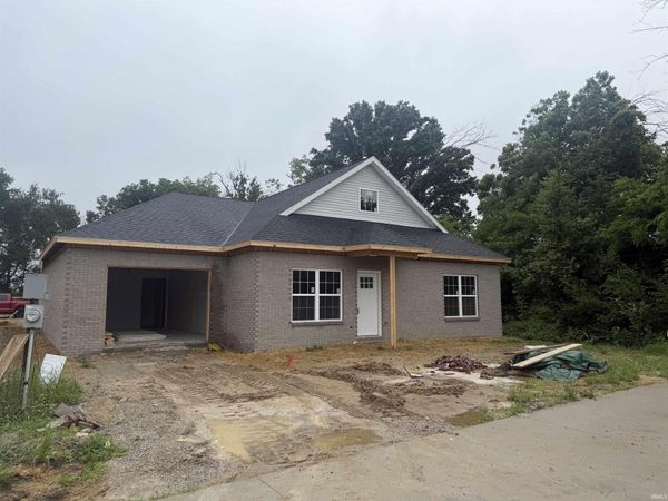 6703 Palm Drive, Evansville, IN 47715