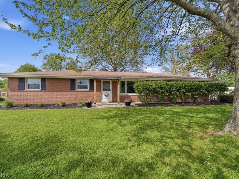 3295 Easton Street NE, Canton, OH 44721 Photo 1