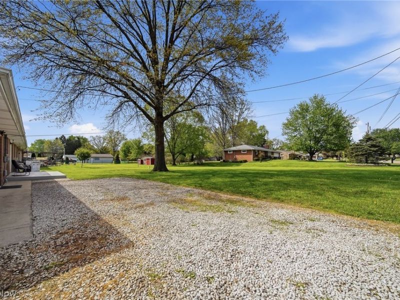 3295 Easton Street NE, Canton, OH 44721 Photo 33