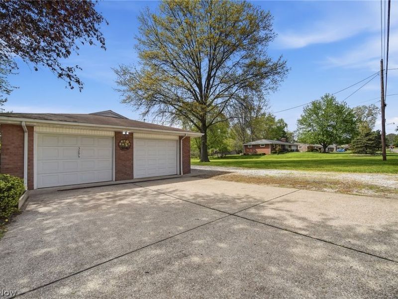 3295 Easton Street NE, Canton, OH 44721 Photo 35