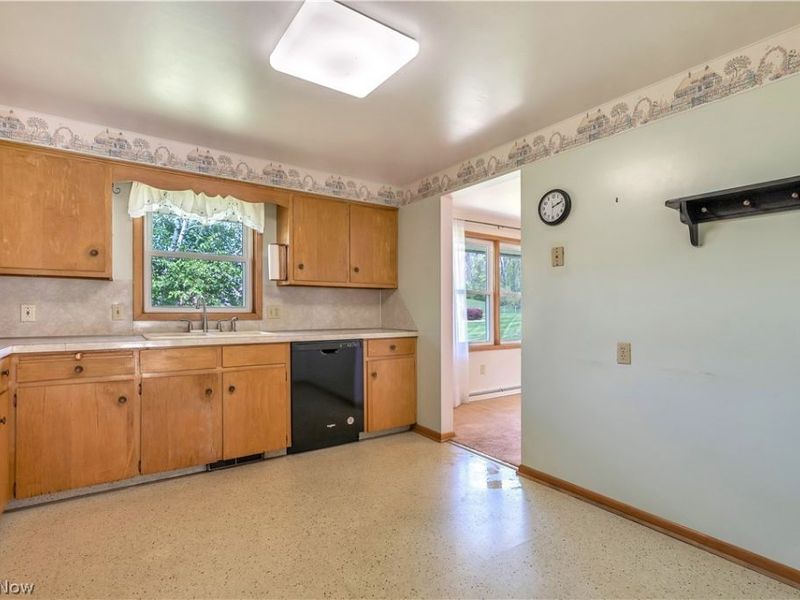 5205 Huckleberry Street NW, North Canton, OH 44720 Photo 13