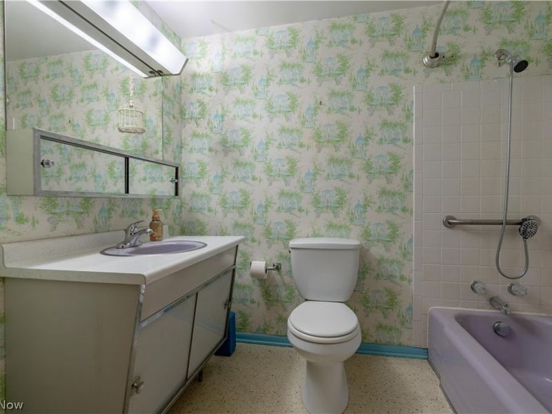 5205 Huckleberry Street NW, North Canton, OH 44720 Photo 16