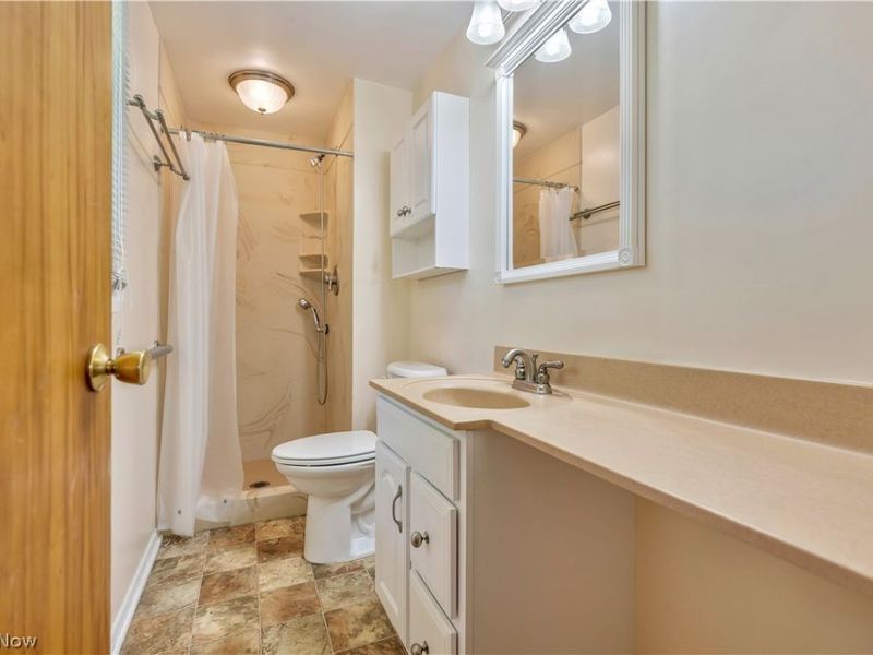 5205 Huckleberry Street NW, North Canton, OH 44720 Photo 22