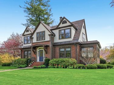 37 Chester Street, Nashua, NH 03064