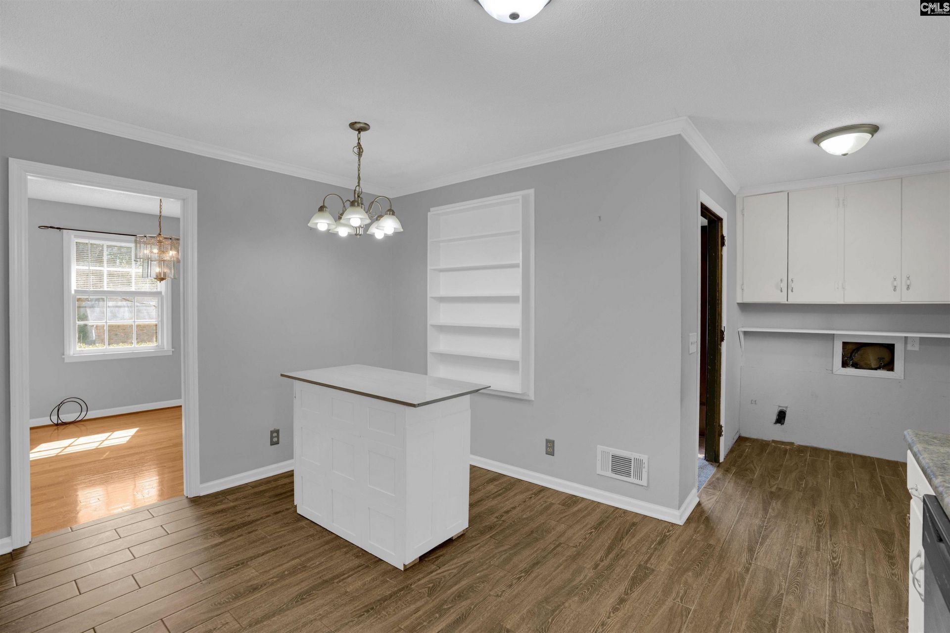 311 Spartan Drive  Photo 13