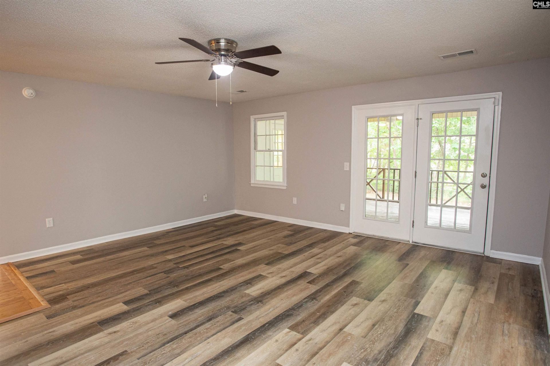 208 Riverwalk Way Photo 14