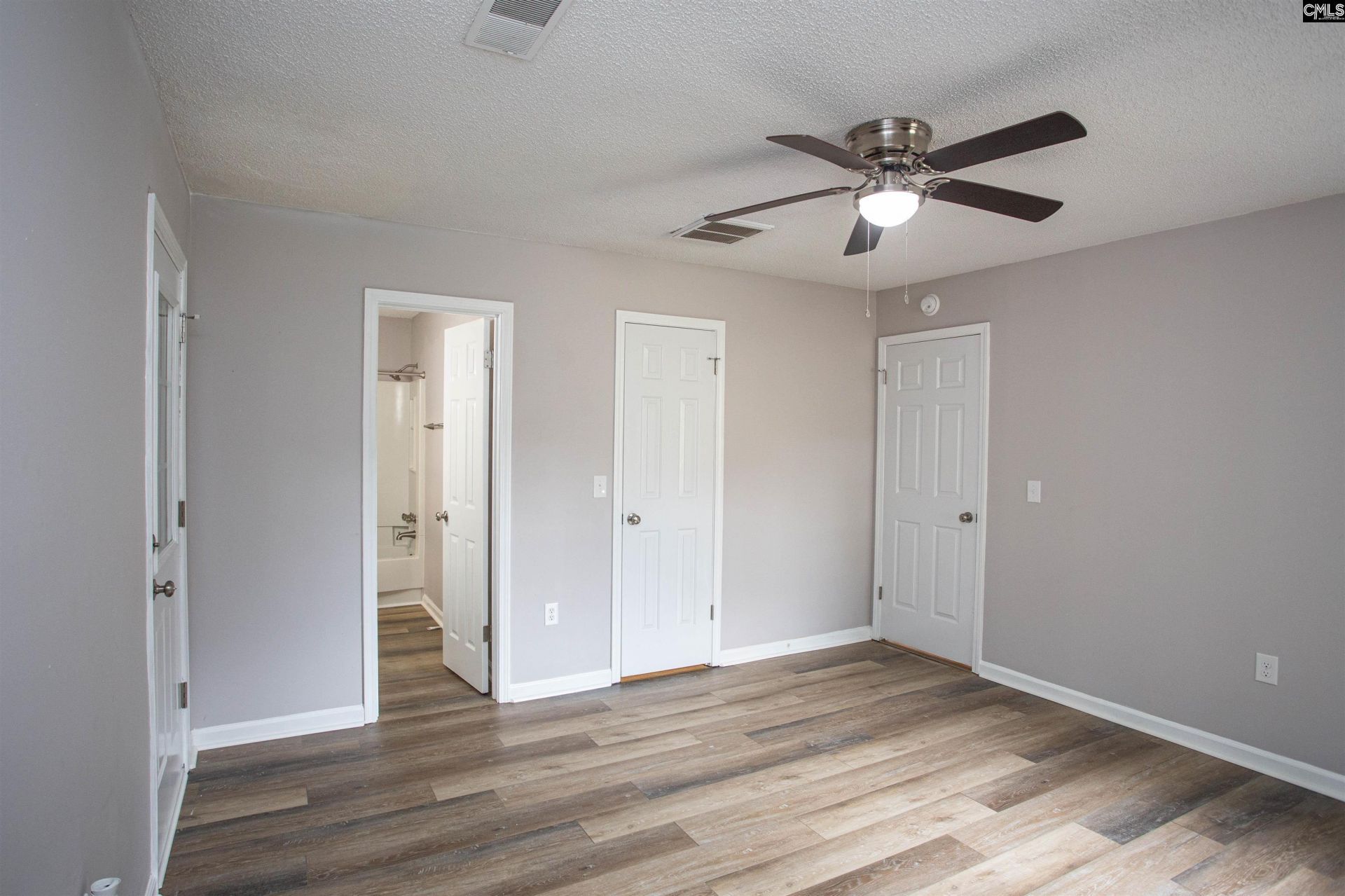 208 Riverwalk Way Photo 23
