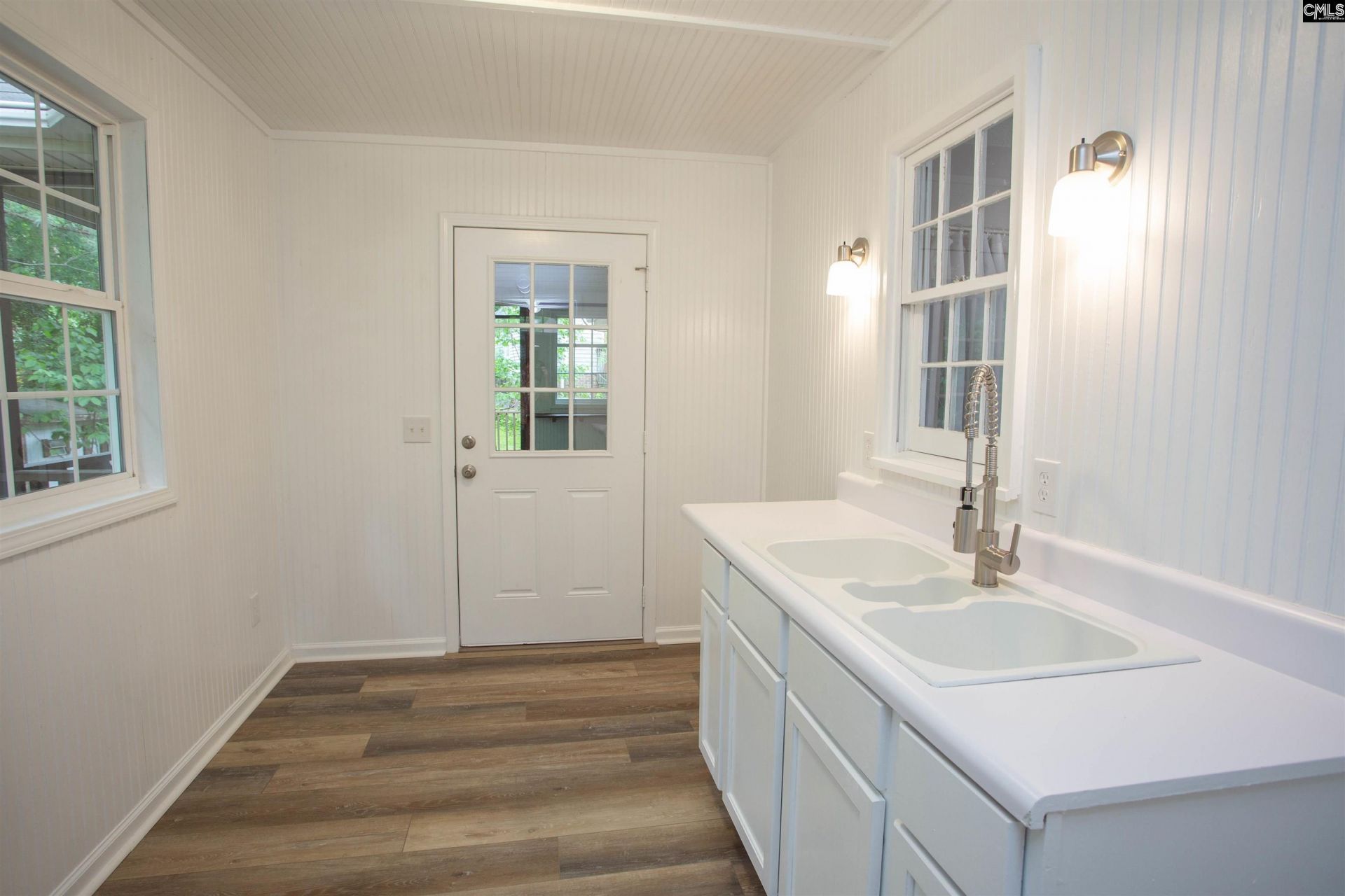 208 Riverwalk Way Photo 28
