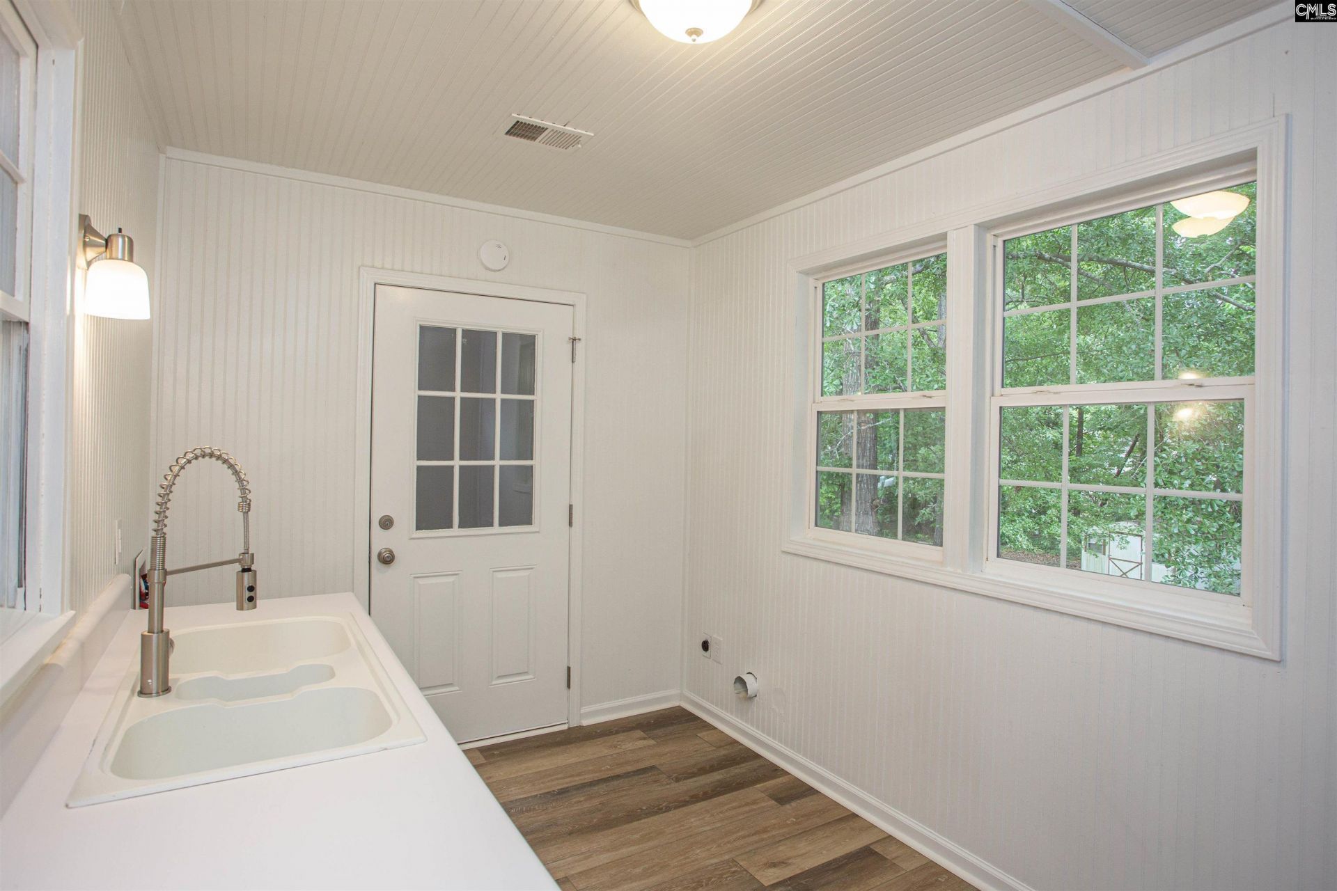 208 Riverwalk Way Photo 29