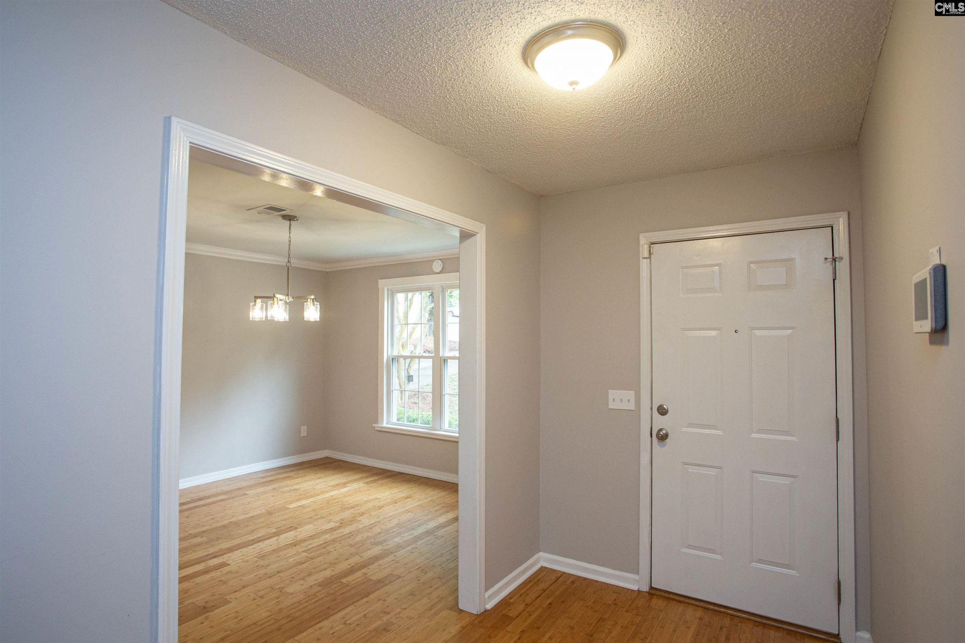 208 Riverwalk Way Photo 4