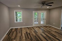 208 Riverwalk Way photo 4