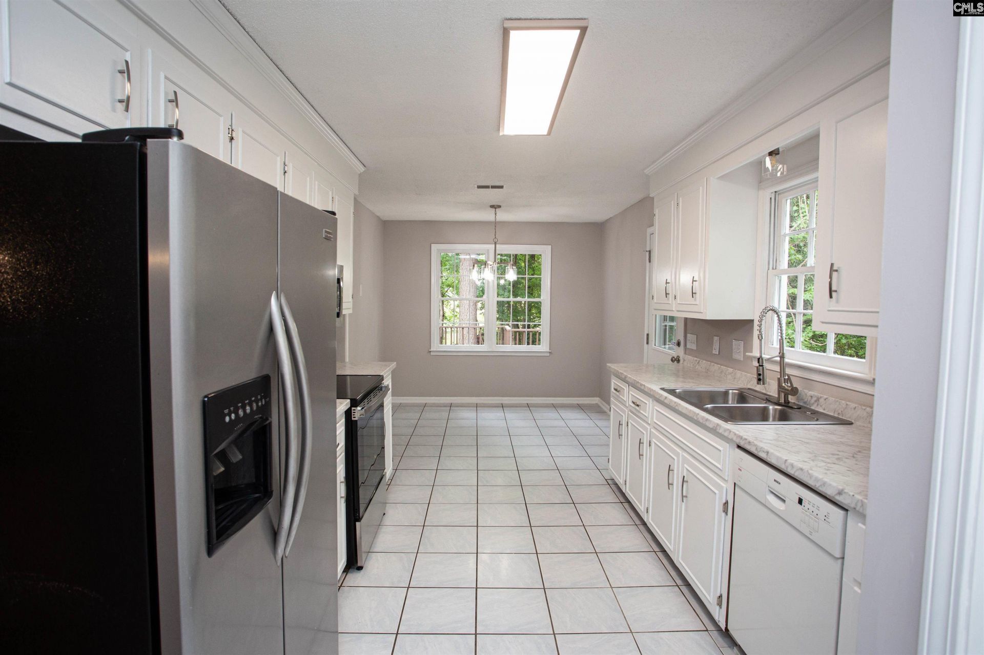 208 Riverwalk Way Photo 9