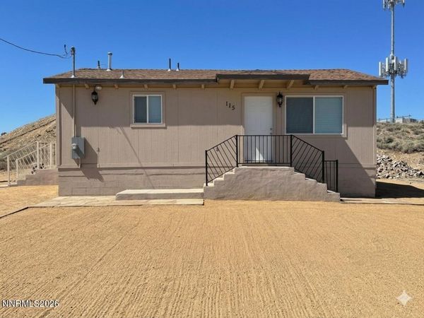 225 E Magnolia Avenue, Tonopah, NV 89049