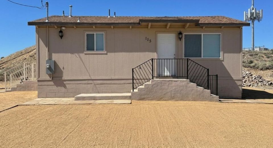 225 E Magnolia Avenue, Tonopah, NV 89049 Photo