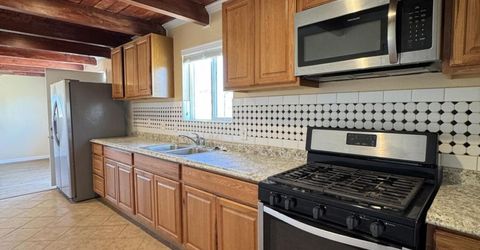225 E Magnolia Avenue, Tonopah, NV 89049 Photo