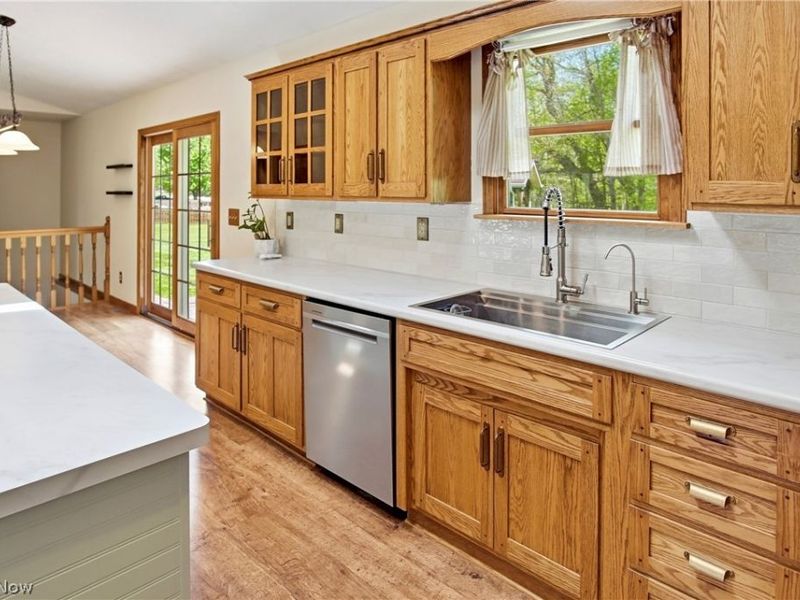 8600 Honeysuckle Drive, Dresden, OH 43821 Photo 19
