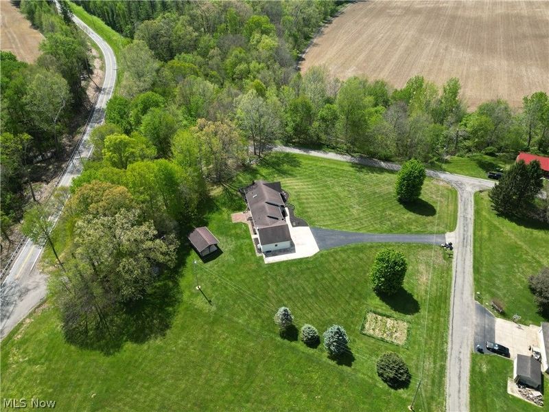 8600 Honeysuckle Drive, Dresden, OH 43821 Photo 49