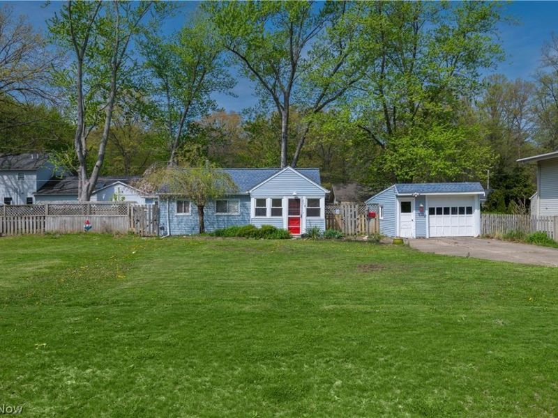 258 Vineyard Road, Avon Lake, OH 44012 Photo 1