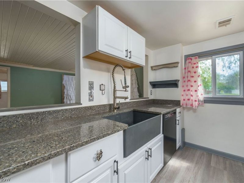 258 Vineyard Road, Avon Lake, OH 44012 Photo 19