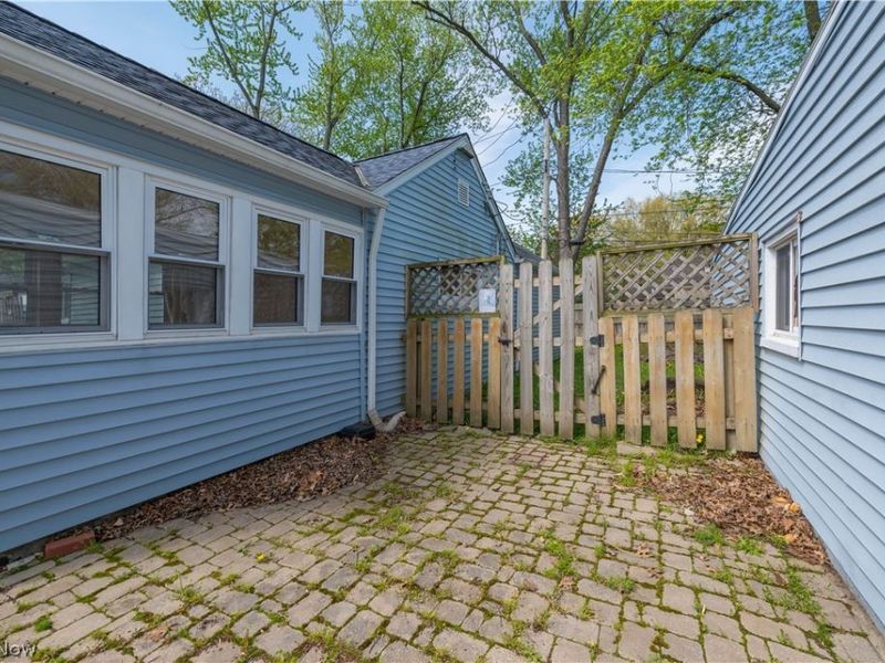 258 Vineyard Road, Avon Lake, OH 44012 Photo 37
