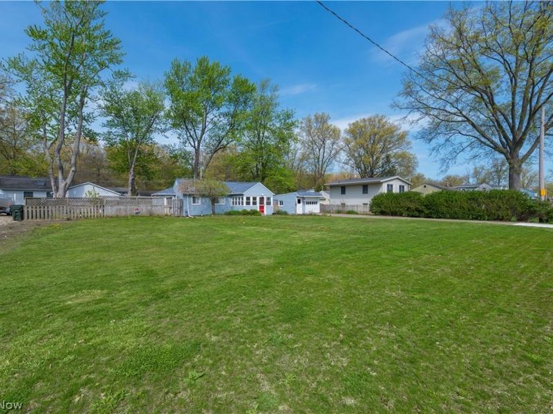 258 Vineyard Road, Avon Lake, OH 44012 Photo 5