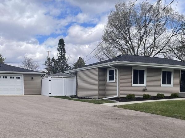 814 E Chicago STREET, Whitewater, WI 53190