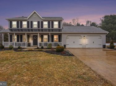 655 RED FOX COURT, LEWISBERRY, PA 17339