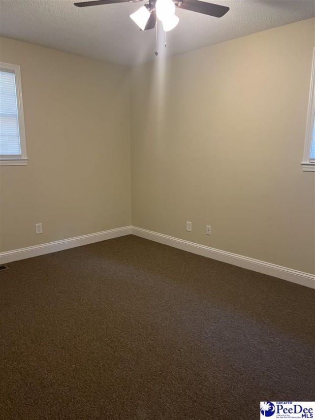 811 E Scarlett Ln Photo 11